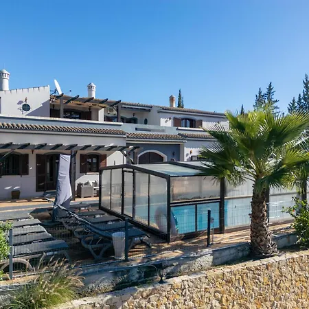 Villa Arrochela By Interhome