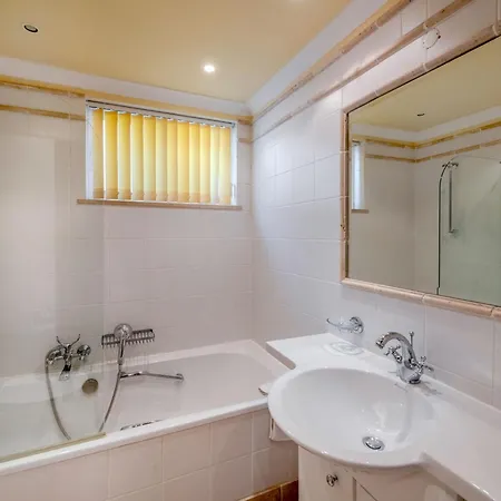 Villa Arrochela By Interhome Vilamoura