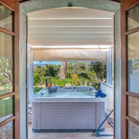 Arrochela By Interhome *