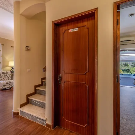 Villa Arrochela By Interhome