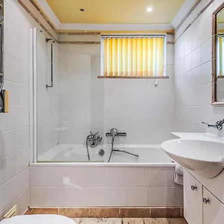 Villa Arrochela By Interhome